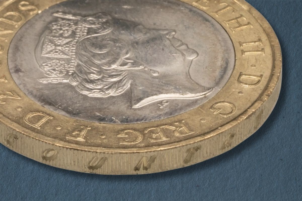 Collectors Hunt Error Edge Coins As Two Pound Sells For £123