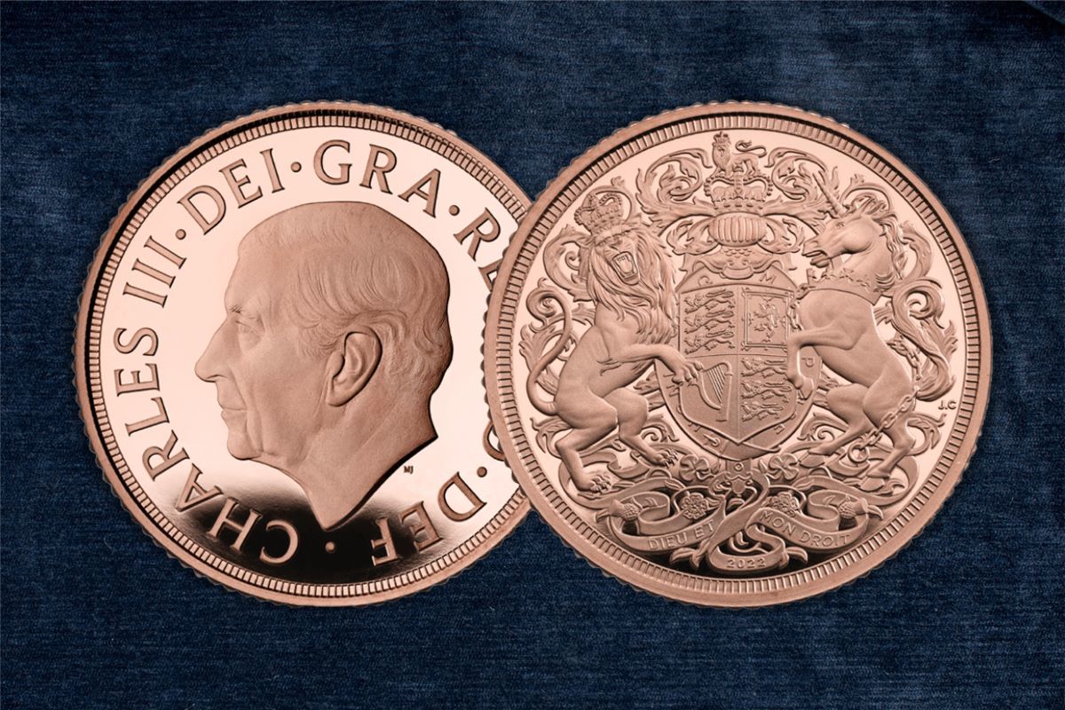 Special Edition 2022 Memorial Sovereigns: Charles III Portrait And Royal Arms