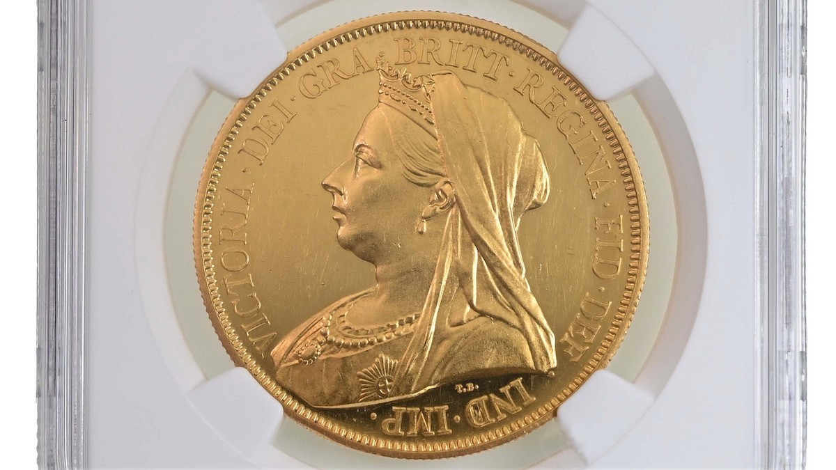 Obverse of an 1895 gold Five Pound coin with Widowed Head of Queen Victoria.