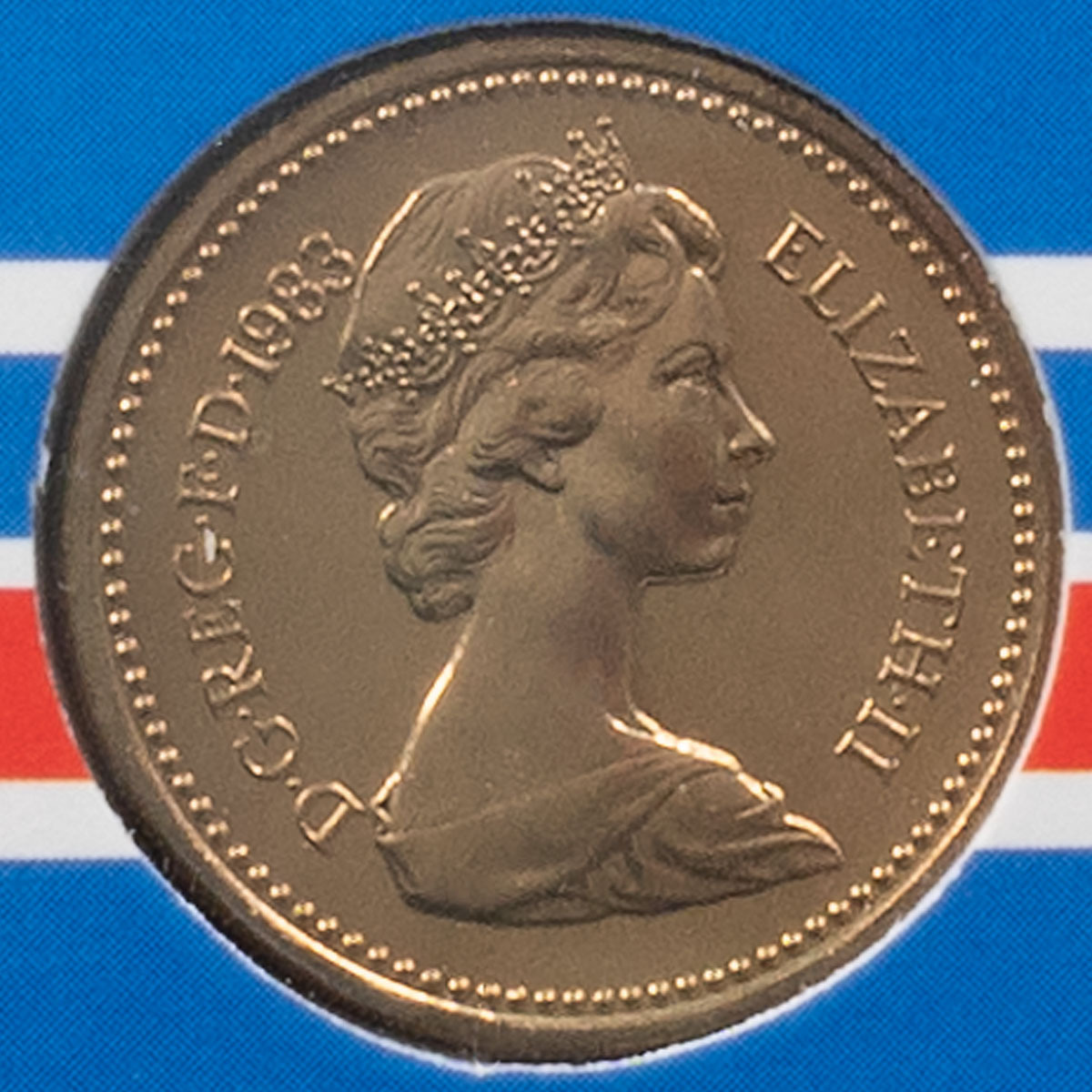 1983 Royal Arms One Pound Brilliant Uncirculated Mint Pack Coin Obverse