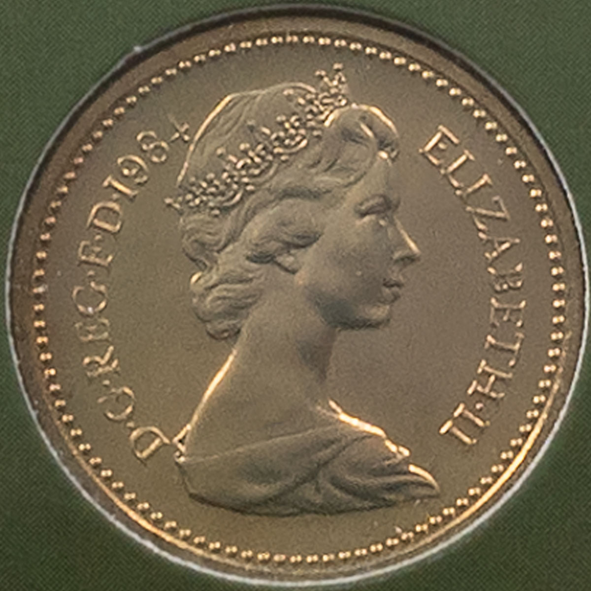 UK94BU 1984 Scottish Thistle UK BU £1 Coin  Elizabeth II obverse