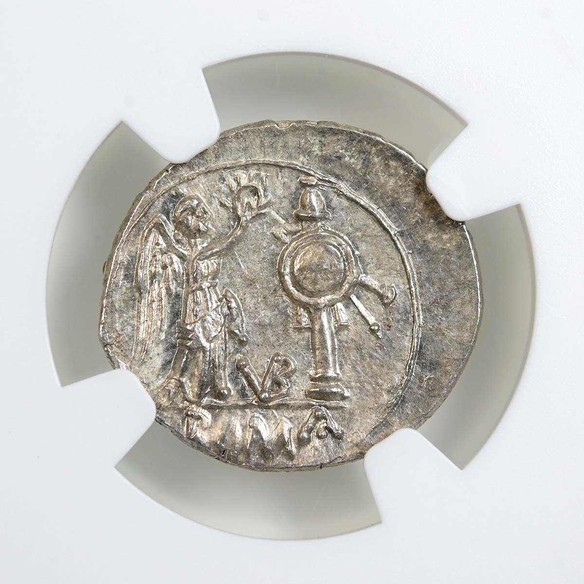 211-208 BC Luceria Silver Victoriatus NGC Ch AU Reverse