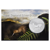 NZ07KS1 2007 Great Spotted Kiwi One Ounce Silver Bullion New Zealand Carded Coin thumbnail