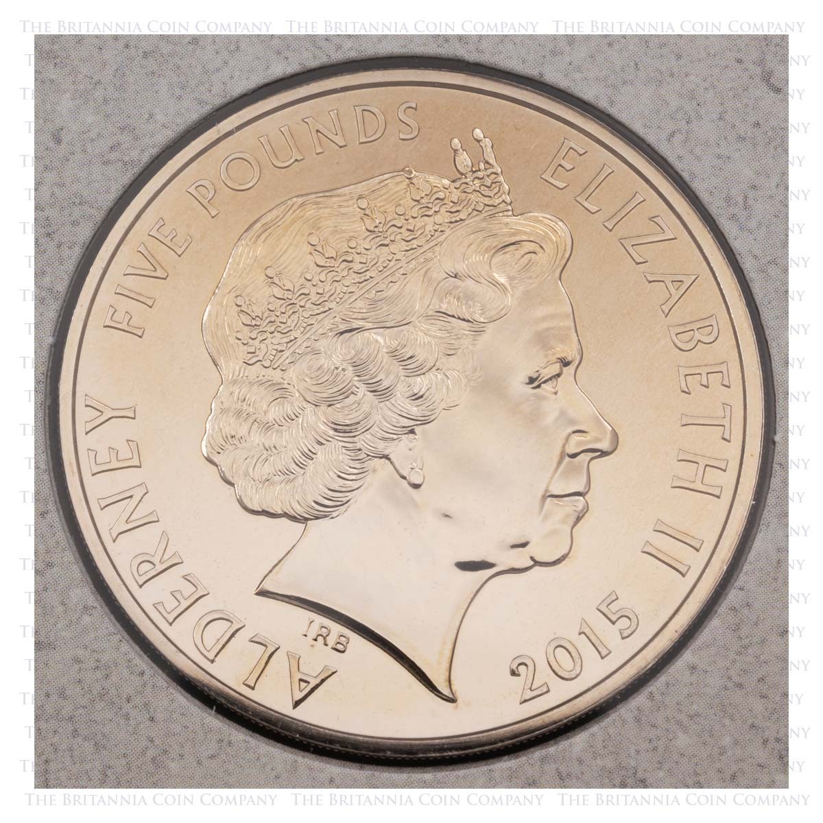 2015 Remembrance Day Five Pound Coloured Brilliant Uncirculated Alderney Coin obverse