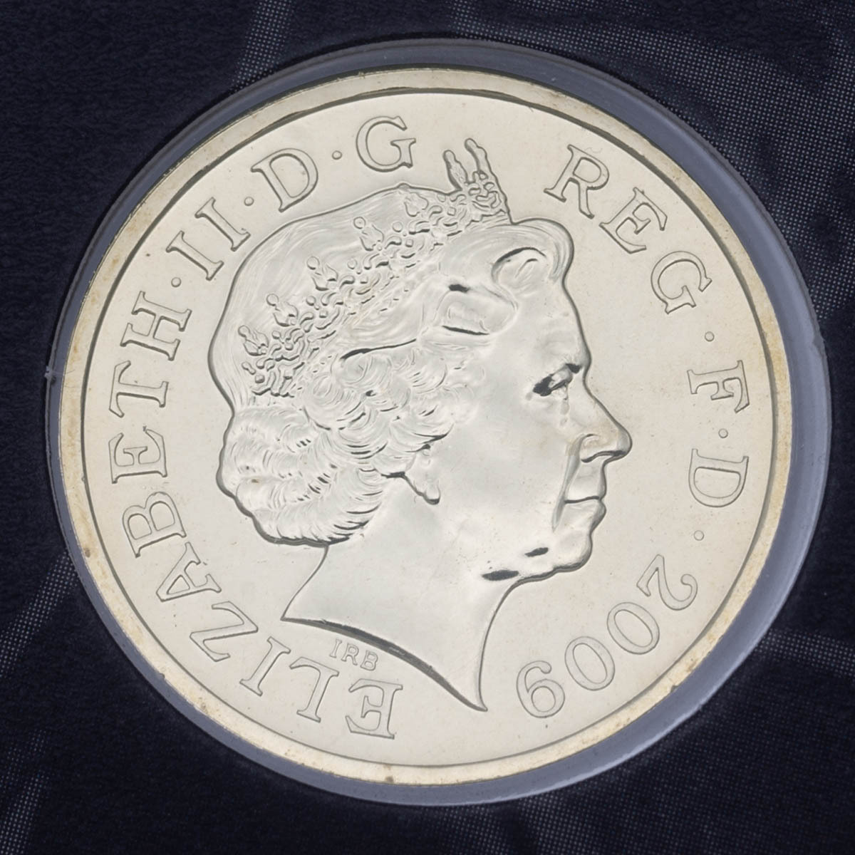 Elizabeth II obverse for UK09BU 2009 Royal Arms Shield One Pound Brilliant Uncirculated Mint Pack Coin