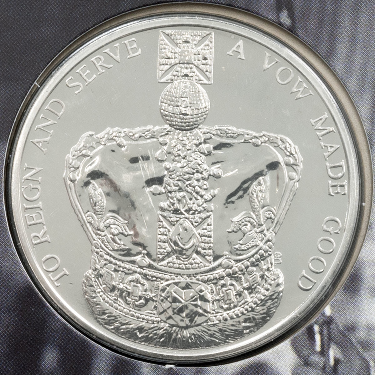 UK13COBU 2013 Queen Elizabeth II Coronation 60th Anniversary Five Pound Crown Brilliant Uncirculated Coin In Folder Reverse