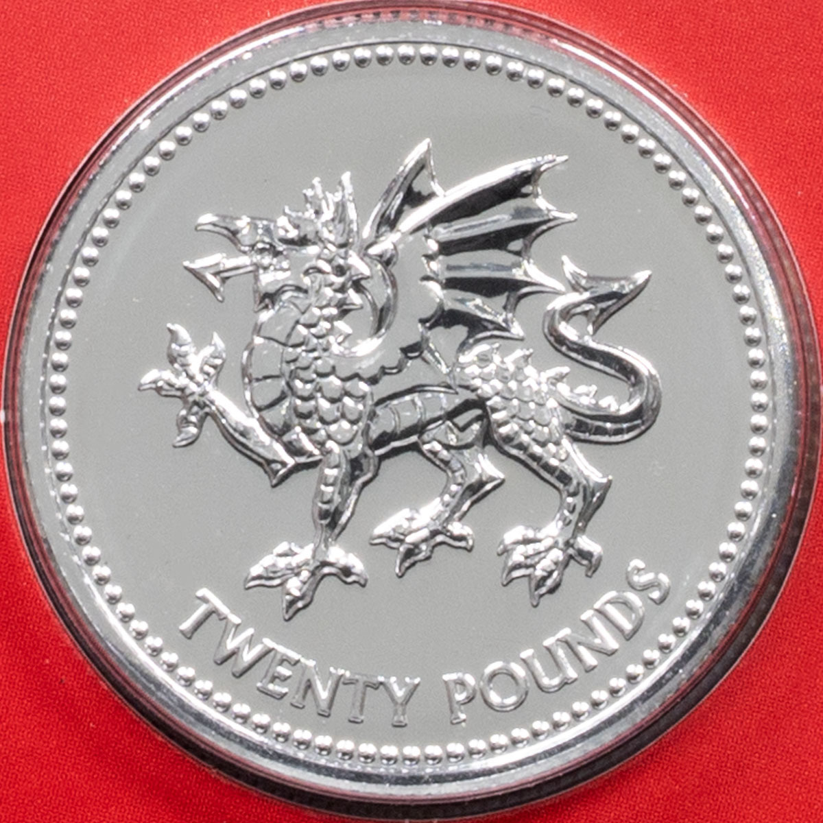 UK16WF20 2016 Welsh Dragon Pride Of Wales Twenty Pound Silver Brilliant Uncirculated Coin In Folder Reverse