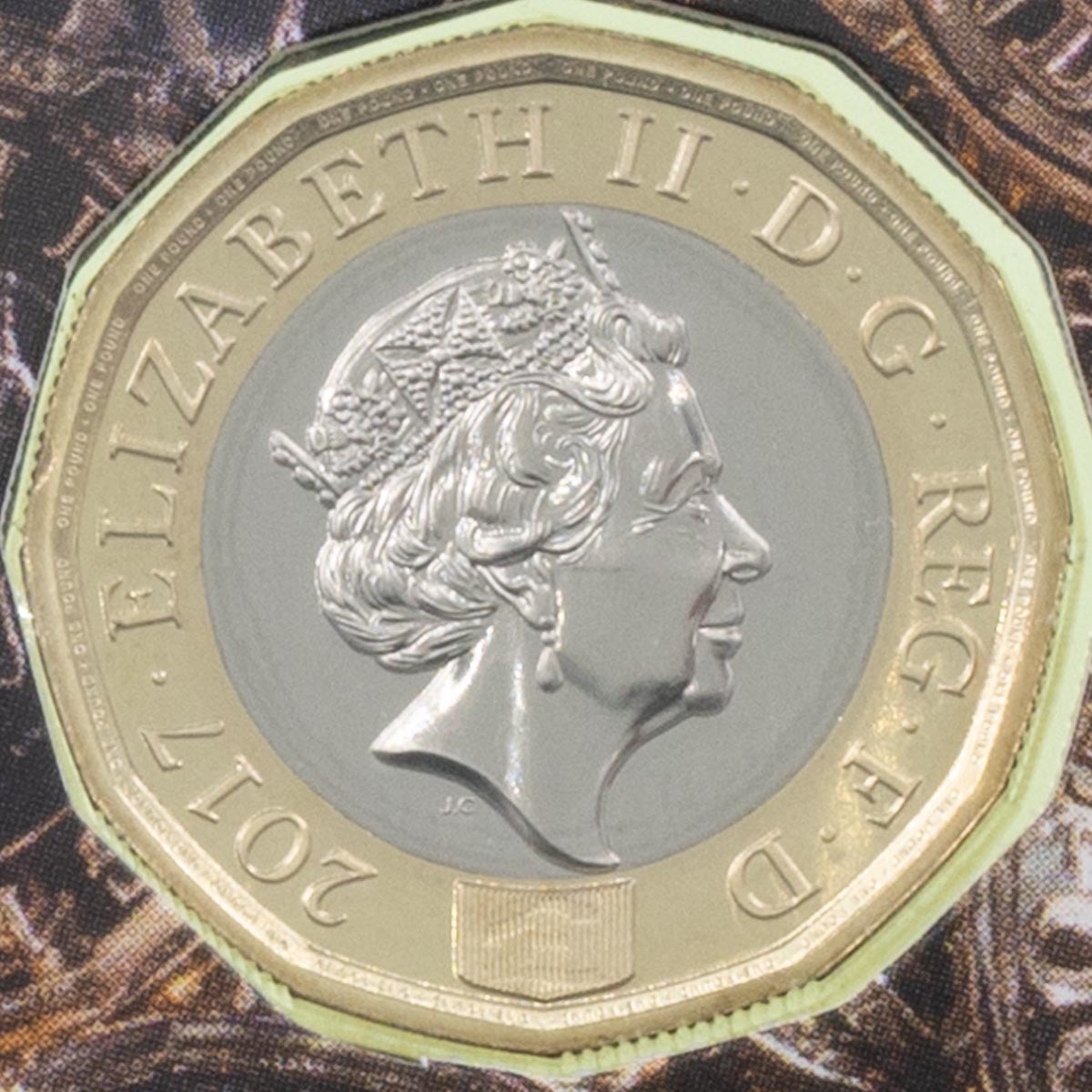 Uk17D1BU 2017 Nations Of The Crown One Pound Brilliant Uncirculated Coin In Folder Obverse