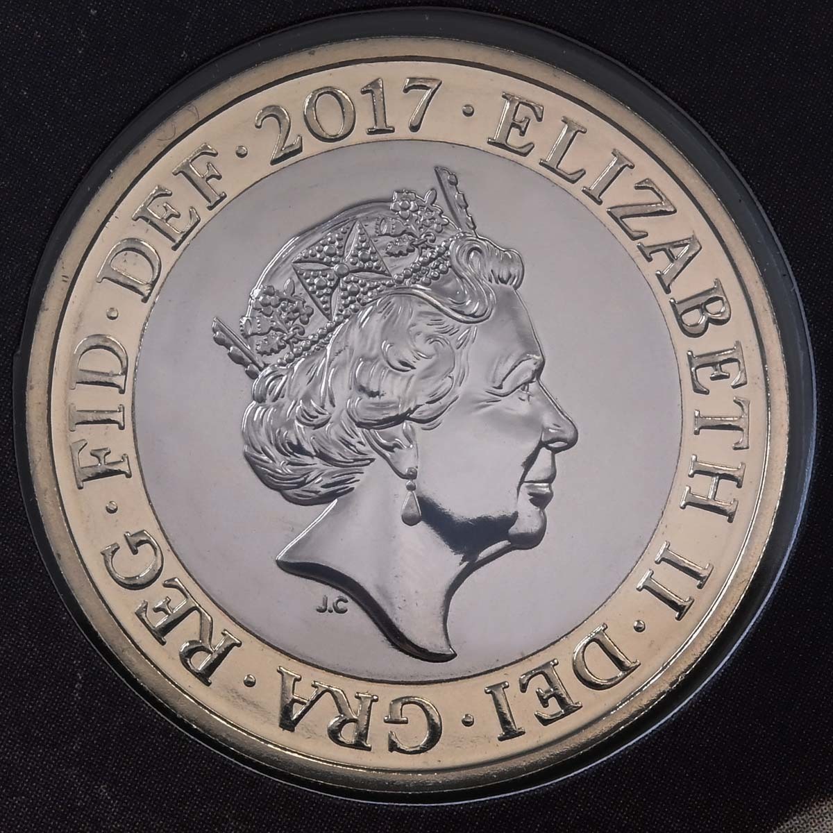 UK17JABU 2017 Jane Austen Two Pound Brilliant Uncirculated Coin In Folder Obverse