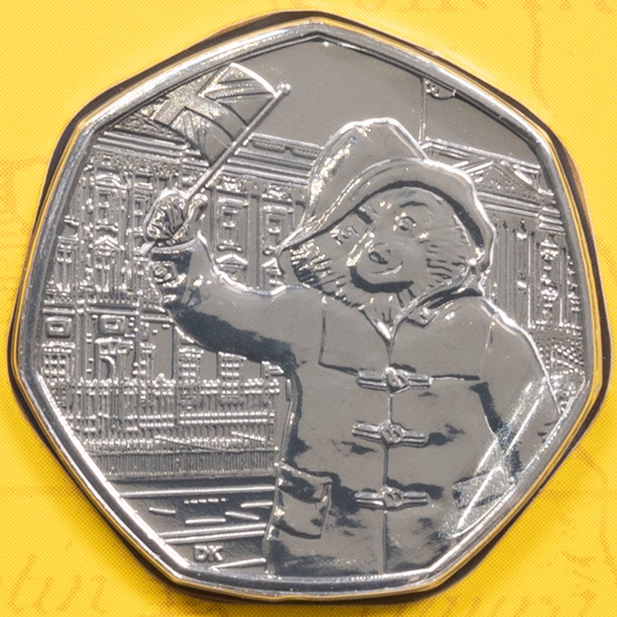 UK18PBBU 2018 Paddington Bear At The Palace Fifty Pence Brilliant Uncirculated Coin In Folder Reverse