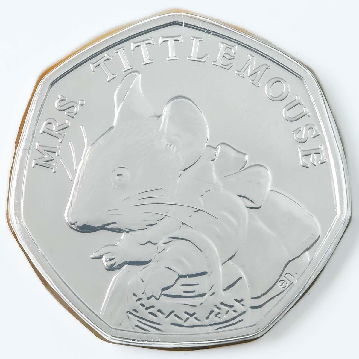 UK18TMBU 2018 Beatrix Potter Mrs Tittlemouse Fifty Pence Brilliant Uncirculated Coin In Folder Reverse