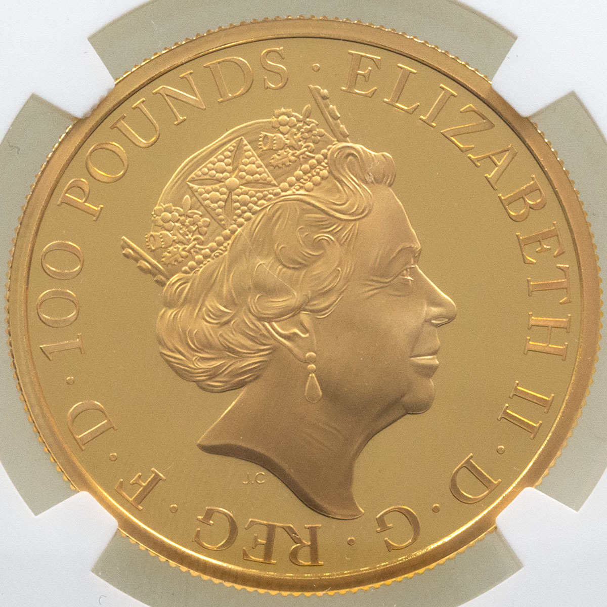 UK19QYGP 2019 Queen's Beasts Yale Of Beaufort One Ounce Gold Proof Coin NGC Graded PF 70 Ultra Cameo Obverse