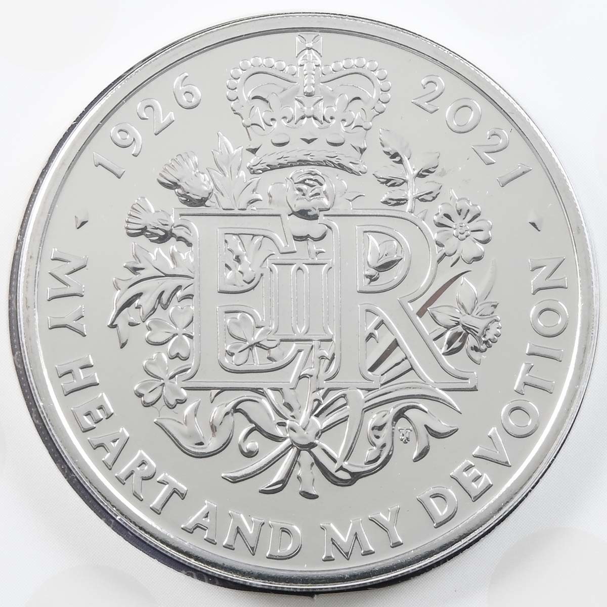 UK2195BU 2021 Queen Elizabeth II 95th Birthday Five Pound Crown Brilliant Uncirculated Coin In Folder Reverse