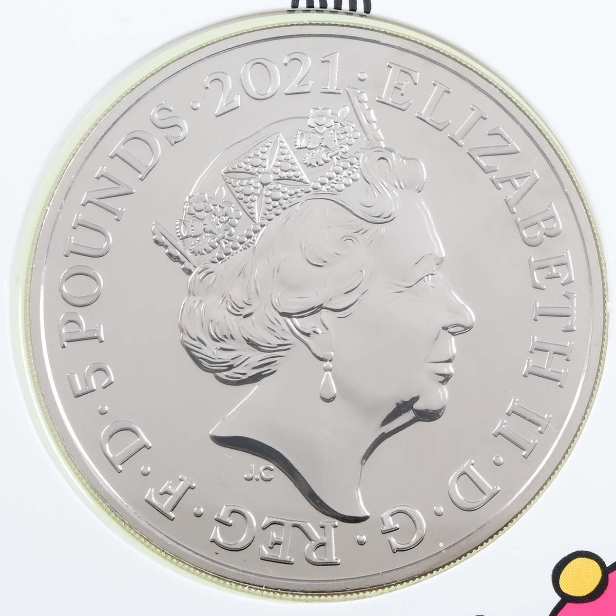 UK21M3BC1 2021 Mr Men Little Miss Sunshine Five Pound Crown Coloured Brilliant Uncirculated Coin In Folder Obverse