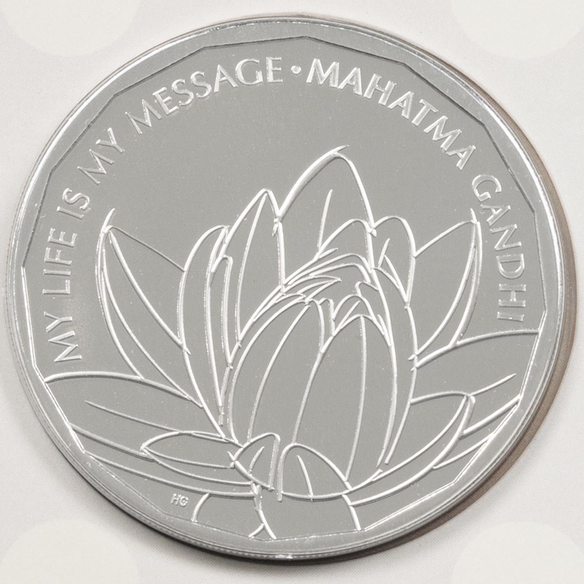 UK21MGBU 2021 Mahatma Gandhi Five Pound Brilliant Uncirculated Coin In Folder Reverse
