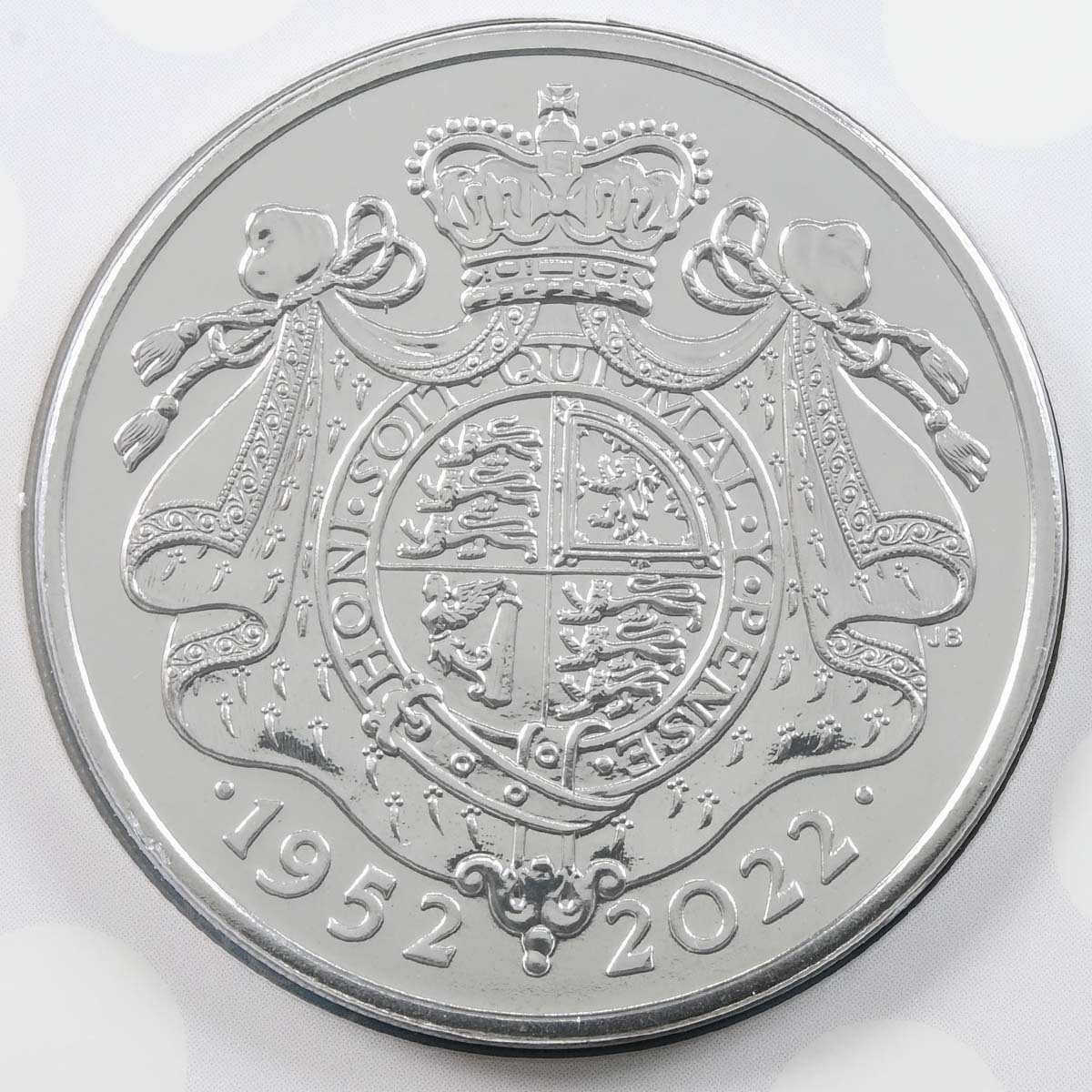 UK22PJBU 2022 Queen Elizabeth II Platinum Jubilee 70th Anniversary Five Pound Crown Brilliant Uncirculated Coin In Folder Reverse