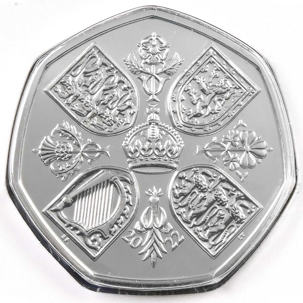 UK22Q50BU 2022 Elizabeth II Memorial 50p Brilliant Uncirculated Coin In Folder Reverse