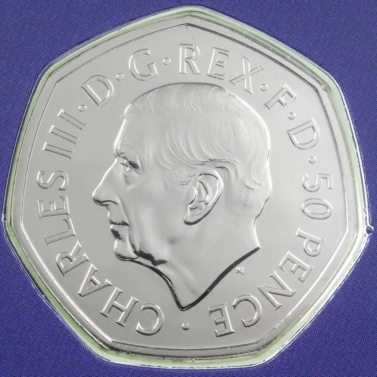 UK22Q50BU 2022 Elizabeth II Memorial 50p Brilliant Uncirculated Coin In Folder Obverse