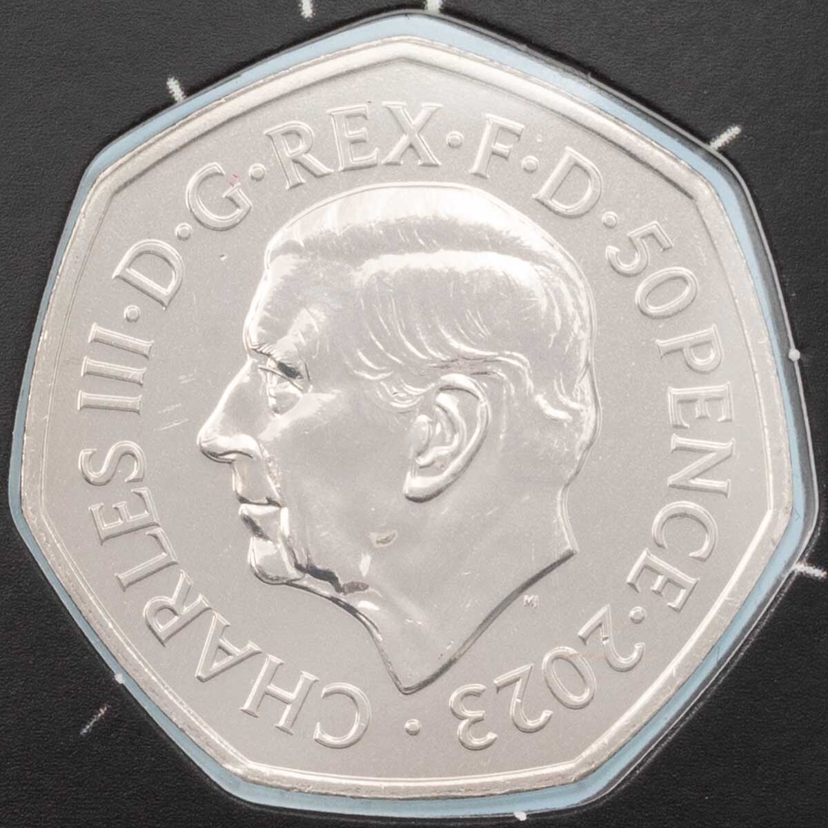 UK23LLBC 2023 Luke Skywalker And Princess Leia Fifty Pence Brilliant Uncirculated Coloured Star Wars Character Duos Coin obverse image 