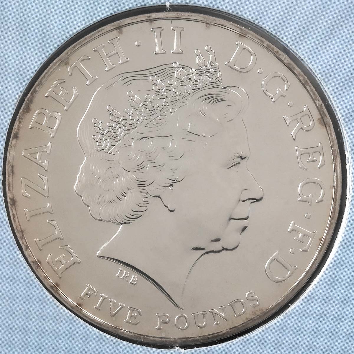 2002 Queen Mother Memorial £5 Crown BU in Folder Obverse