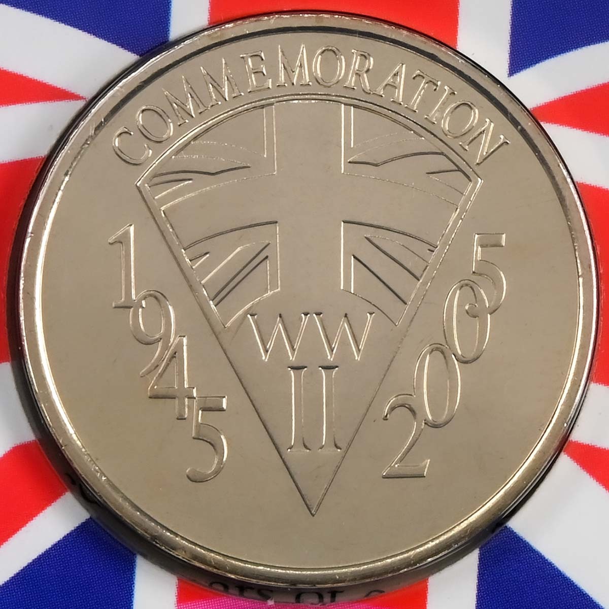 2005 St Paul's Cathedral End Of World War Two £2 Brilliant Uncirculated In Folder Medal Obverse